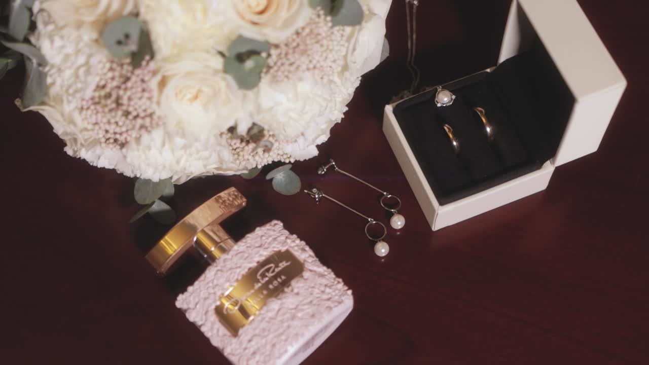 Свадебные клипы и фильмы. Свадебный фотограф и видеограф — Сергей и Дарья