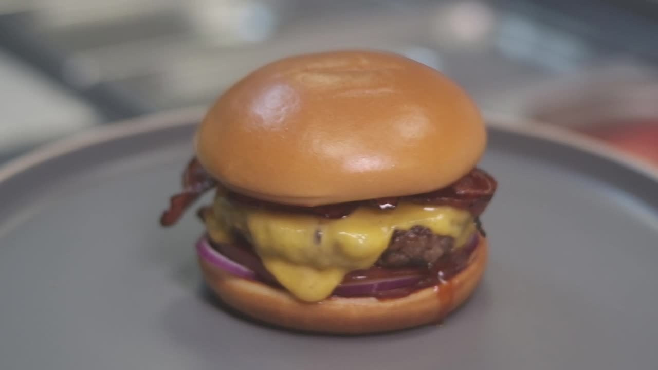 Food-съемка для бургерной. Видеограф г. Брянск — Юлия Косарева