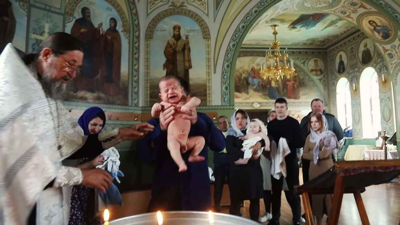 Съёмка крещения. Команда специалистов в мире фотографии и видео. Детский фотограф, семейный фотограф