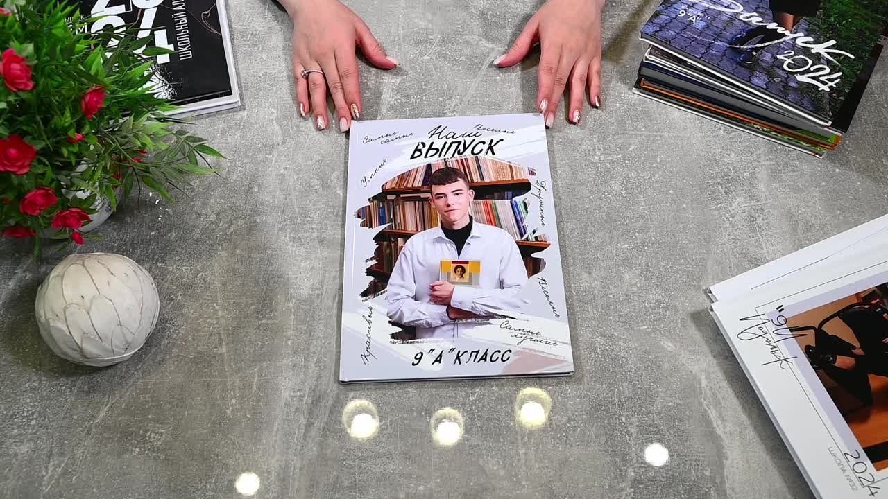 Альбом на 5 разворотов. Выпускные альбомы в Подольске Москве и МО