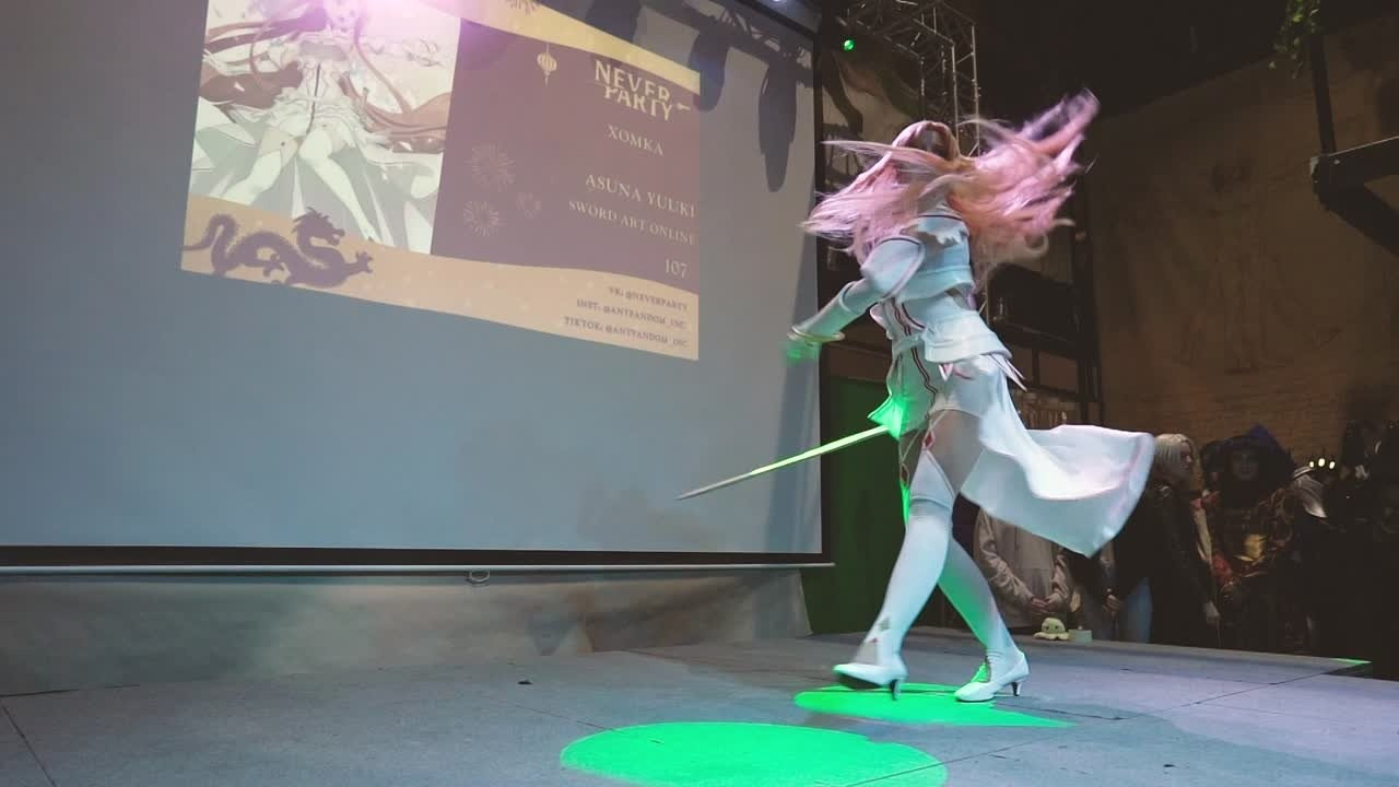 Видеокосплей, видео с фестивалей и музыкальные бэкстейджи