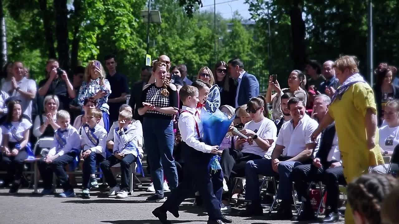 Последний звонок (Улица) — Видео. Портфолио — Свадьбы