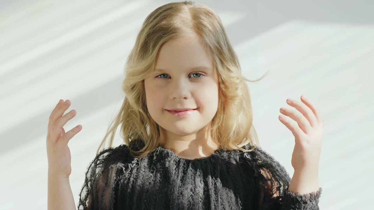 Портфолио. Рекламные видеоролики. Свадебный Видеограф Виктор Васяков в Москве и Московской области