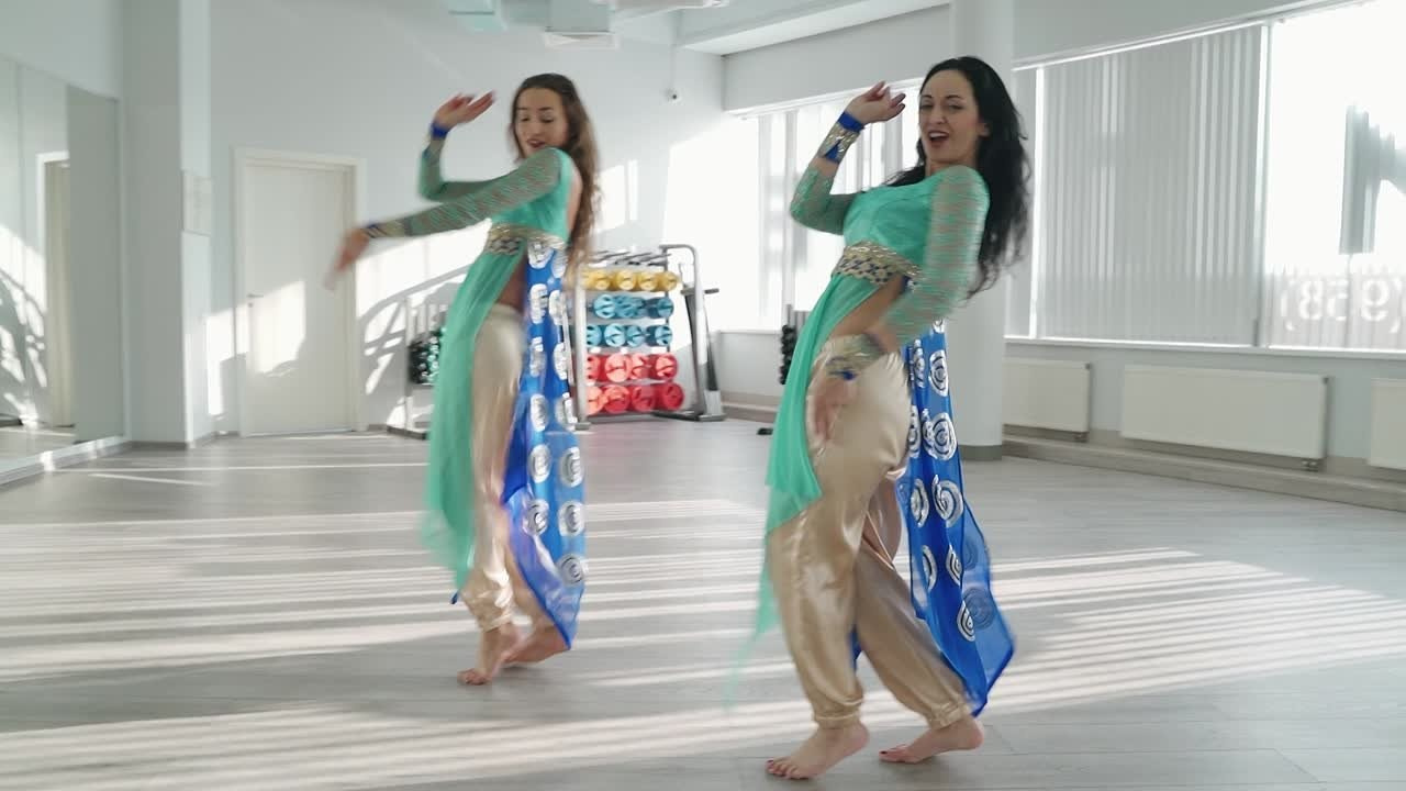 Танцы. Дмитрий Бабуев Видеограф