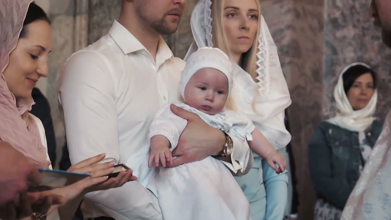 Крещение. Семейный свадебный видеограф в Санкт- Петербурге Галина Сафонова