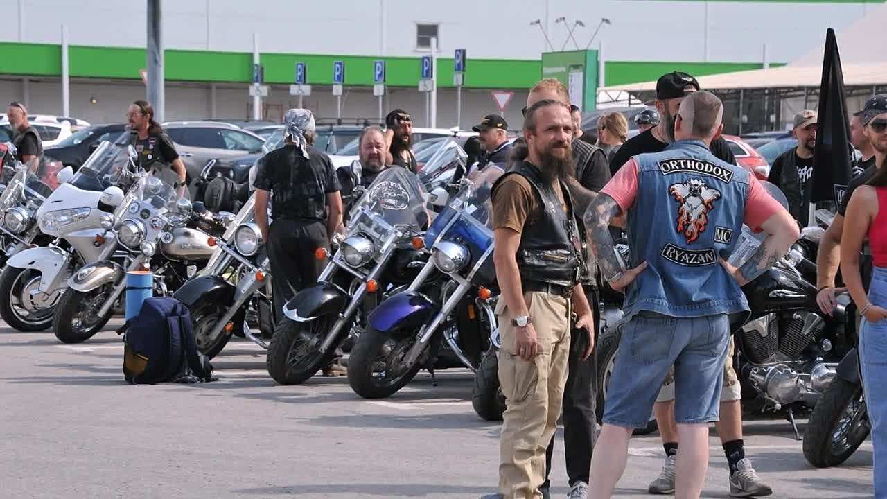 Слайд-шоу. Фотостудия Портрет Свадебный и семейный фотограф в Рязани