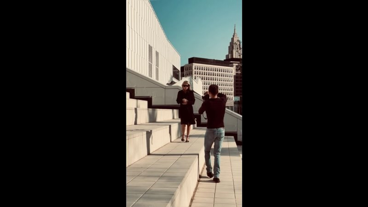 Эмоциональная фотосессия для модели. Компания и фотошкола по созданию контента в Москве