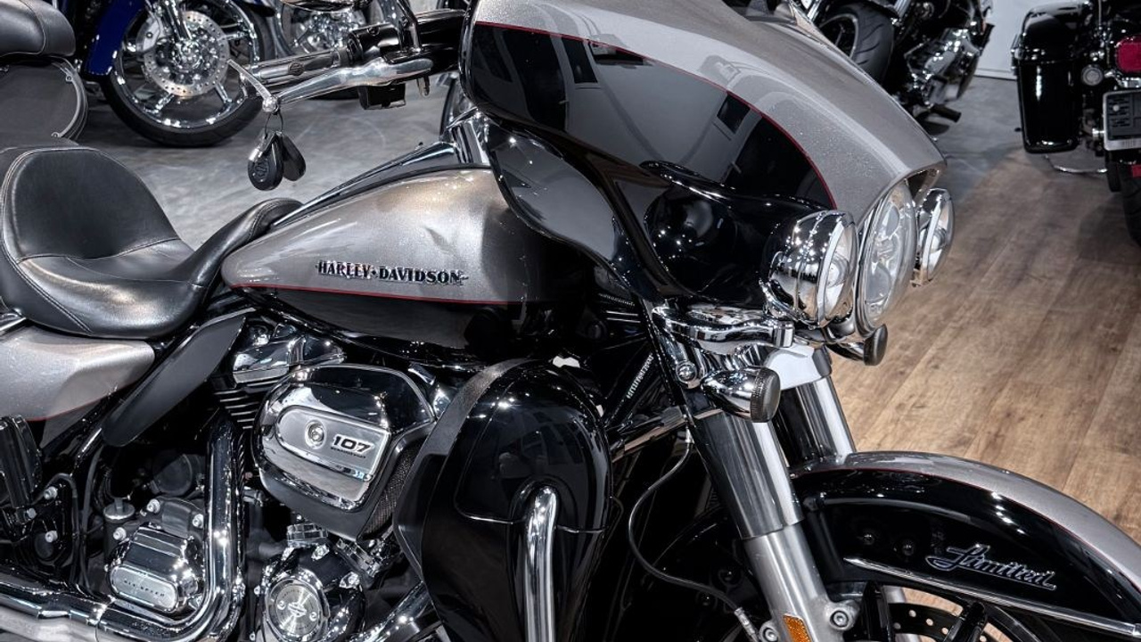 Купить Harley-Davidson 2017 Electra Glide Ultra Limited (Touring) — подробнее на сайте. Hello Davidson, Москва. Только хорошие мотоциклы…