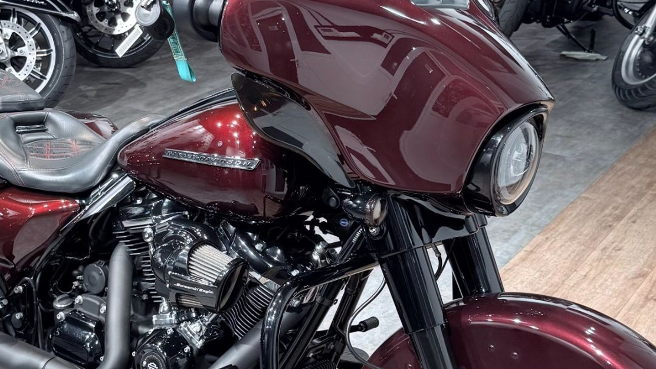 2017 Street Glide Sресiаl 107 Purple Сhоkоlatе. Hello Davidson, Москва. Только хорошие мотоциклы…