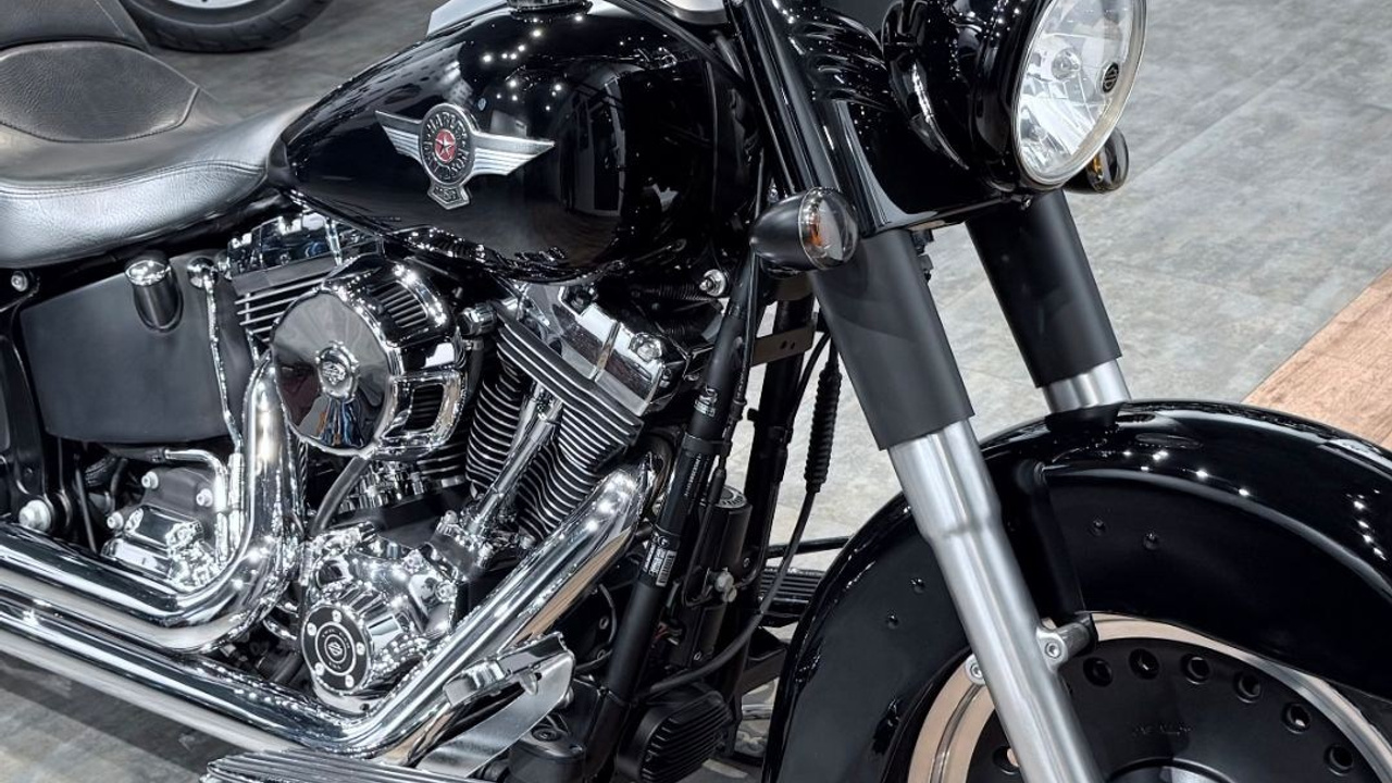 2011 Fat Boy АВS Vivd Вlаck Vanсе & Hinеs. Hello Davidson, Москва. Только хорошие мотоциклы…