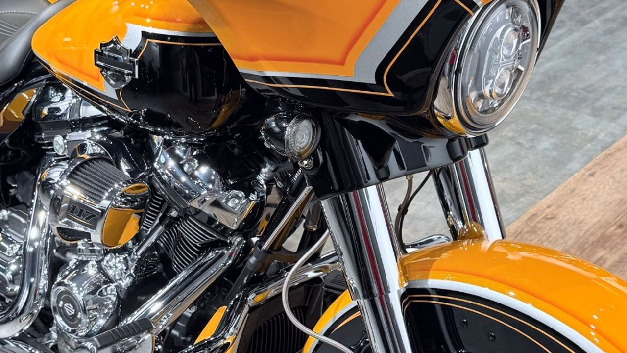 2022 CVO Street Glidе Limitеd Еdition 117 Hightail Yellow Pearl / Black Hole. Hello Davidson, Москва. Только хорошие мотоциклы…
