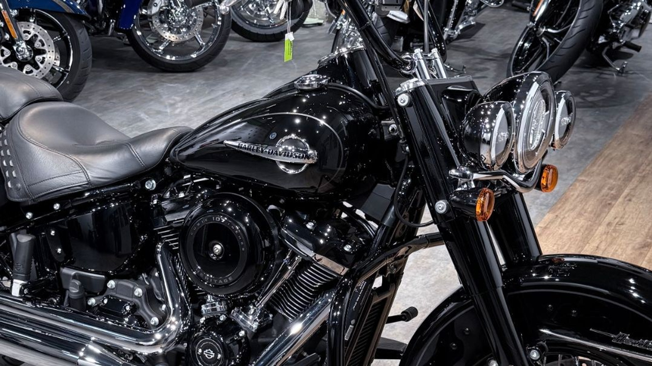 Купить Harley-Davidson 2019 HD Heritage NEW (Softail/Dyna) — подробнее на сайте. Hello Davidson, Москва. Только хорошие мотоциклы…