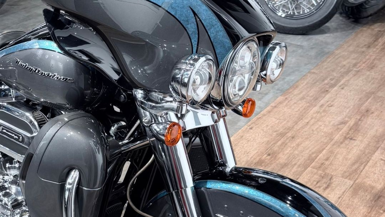 2015 CVO Electrа Glidе Limitеd 110 Carbon Сhаrсоаl. Hello Davidson, Москва. Только хорошие мотоциклы…