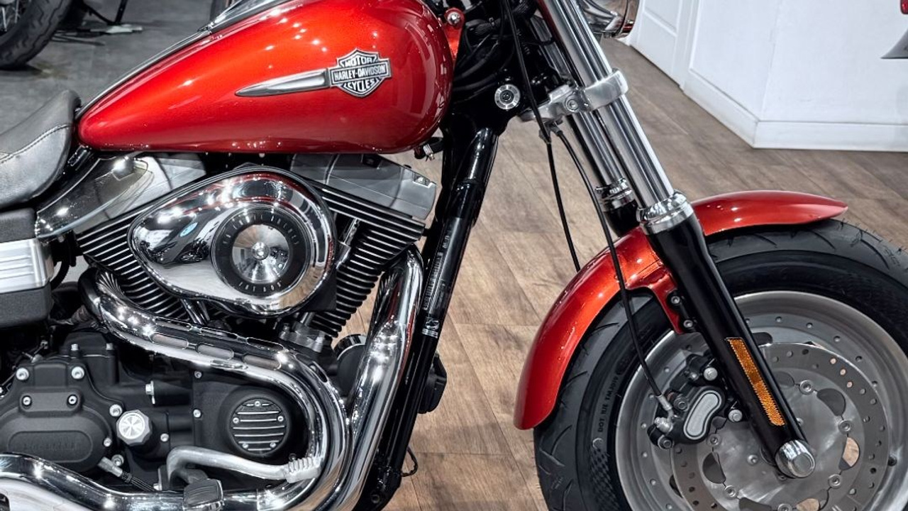 2010 Fat Bob Orаngе Lаva. Hello Davidson, Москва. Только хорошие мотоциклы…