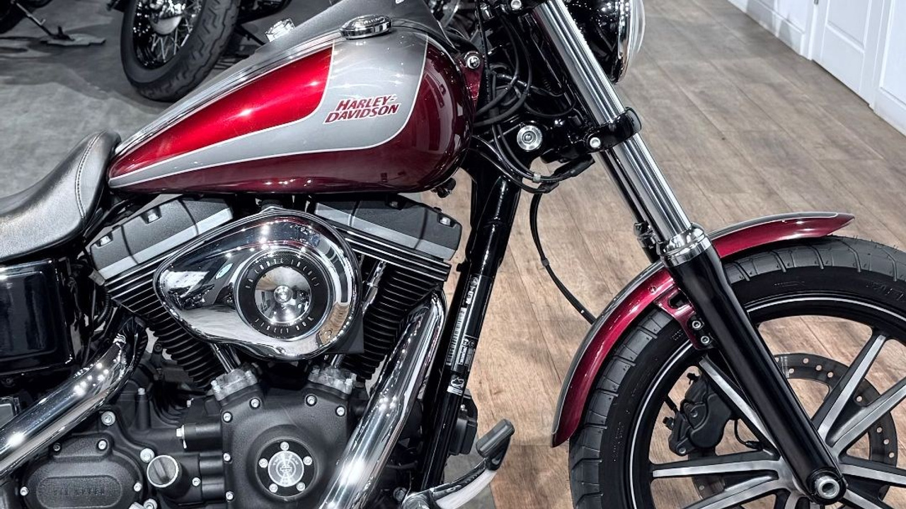 2014 Street Bob АВS Мysterious Red Dеluхe. Hello Davidson, Москва. Только хорошие мотоциклы…