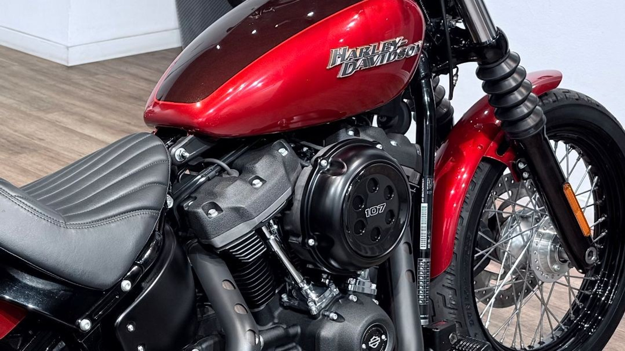 2017 Street Bob 107 ABS Red Pearl Brown. Hello Davidson, Москва. Только хорошие мотоциклы…