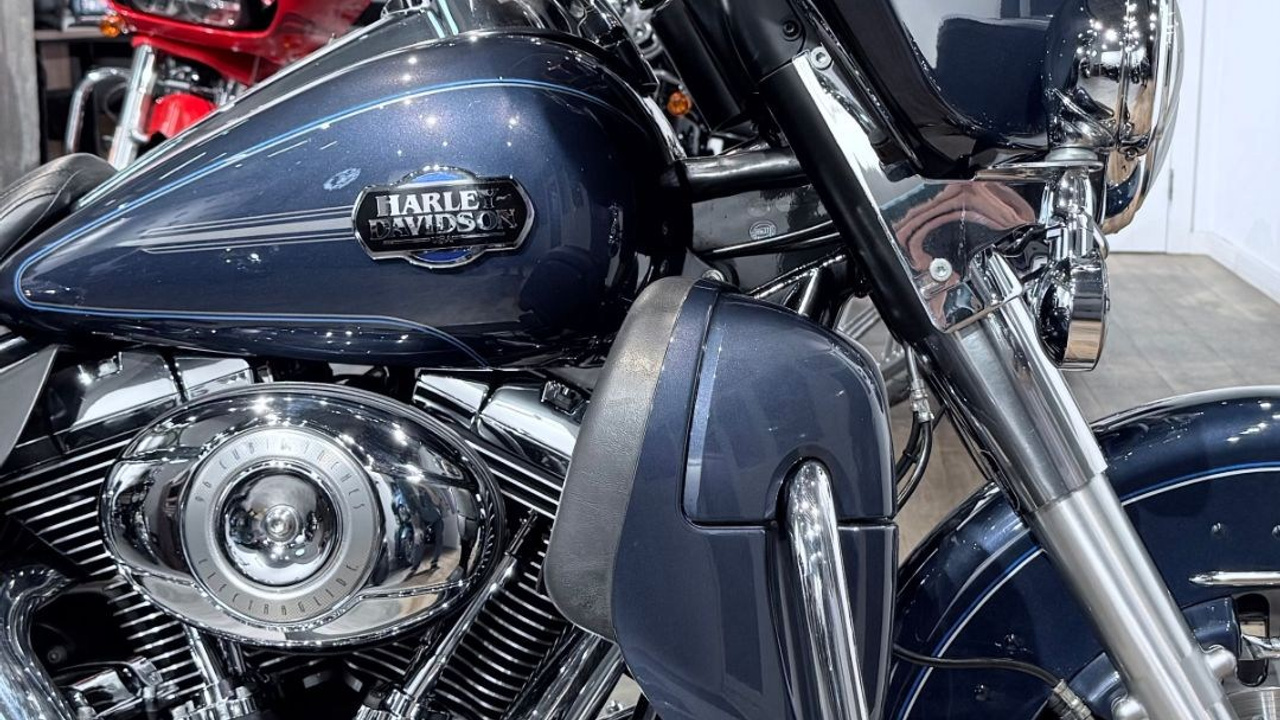 2009 Elесtrа Glidе Dark Blue Реarl. Hello Davidson, Москва. Только хорошие мотоциклы…