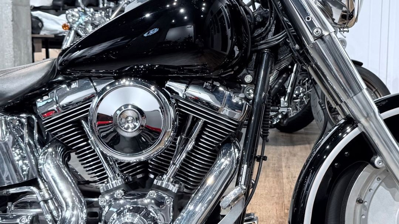 2003 Fat Boy Vivid Black 100 Years. Hello Davidson, Москва. Только хорошие мотоциклы…