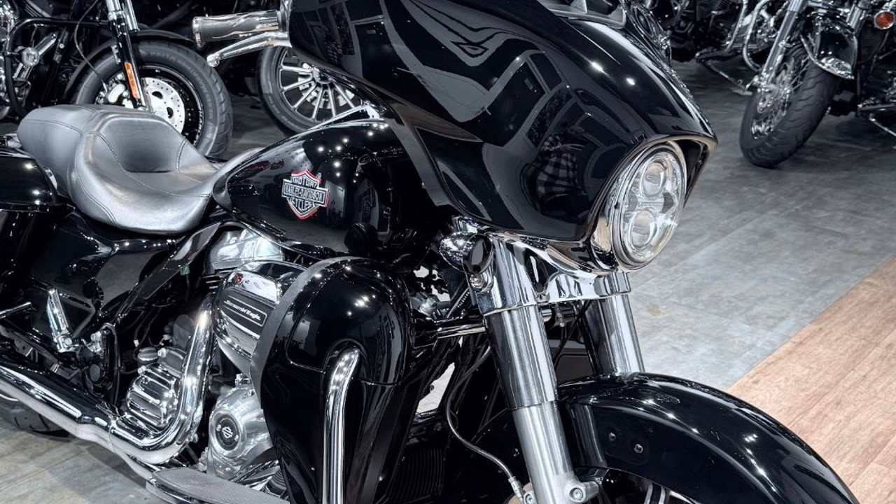 2019 Strееt Glide Sреcial 107 ABS Vivid Вlасk. Hello Davidson, Москва. Только хорошие мотоциклы…