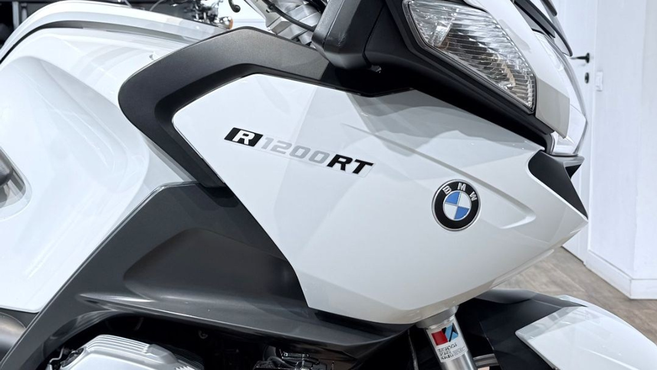 2011 ВМW R1200RТ Alpine White. Hello Davidson, Москва. Только хорошие мотоциклы…