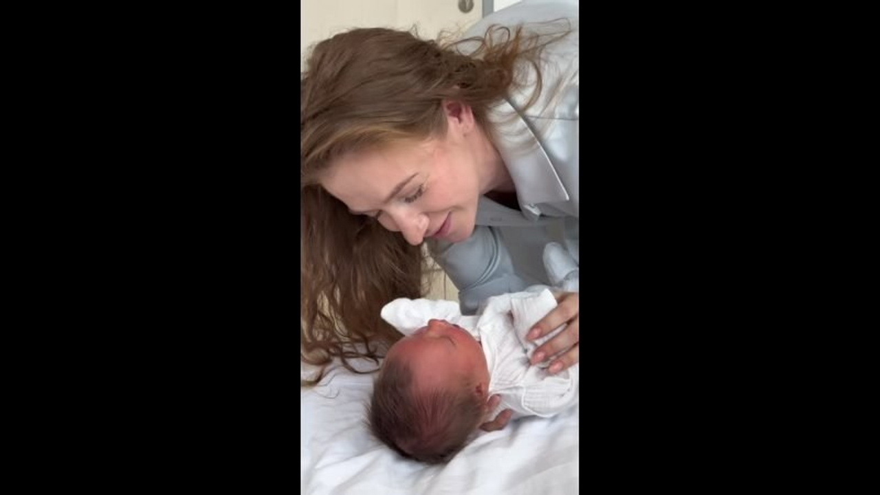 Гендер пати и выписка из роддома. Контент-фотограф и reels-мэйкер в Екатеринбурге | Съемка мероприятий