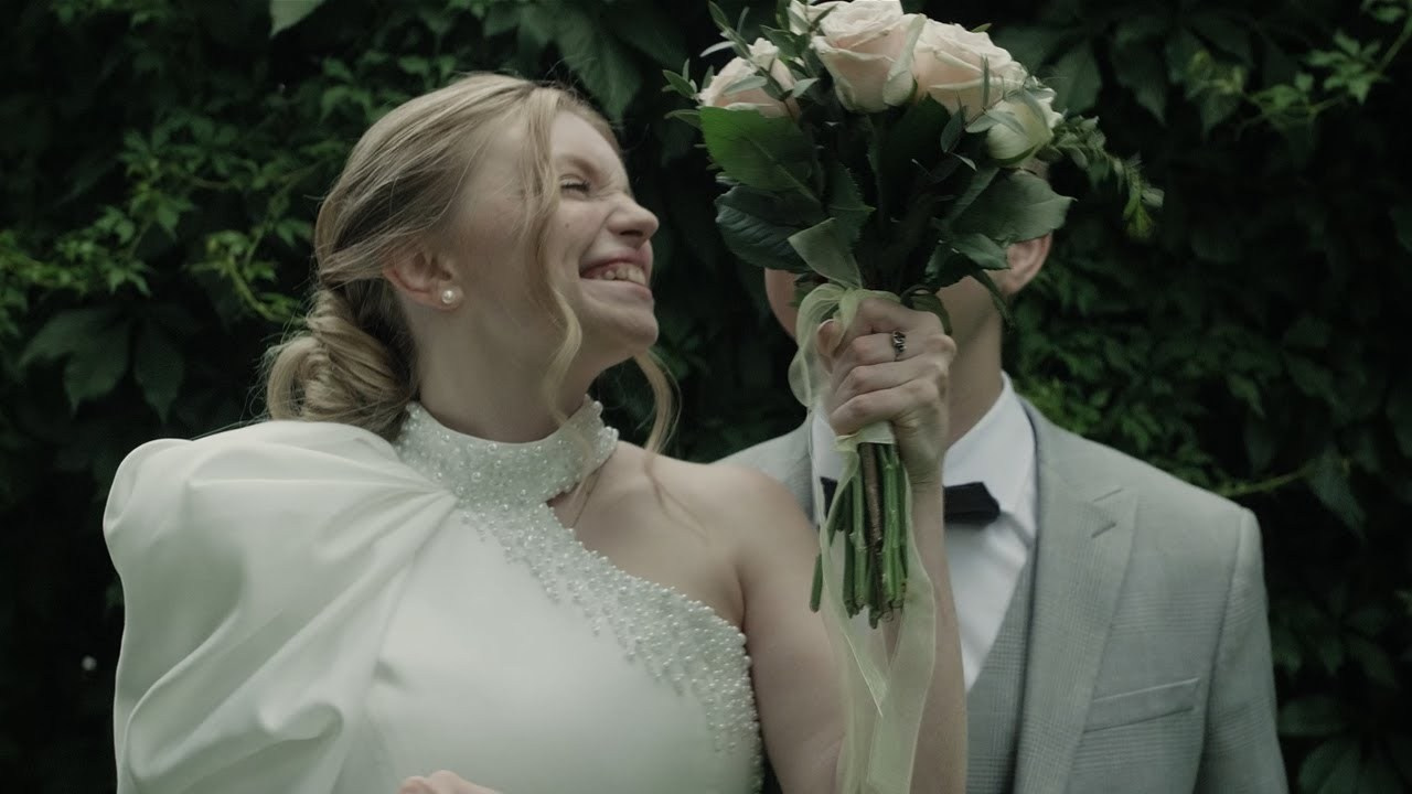 Смотреть видео Андрея Абрамова (Abramov Films). Меня зовут Андрей, и я — свадебный видеограф в Брянске и Москве