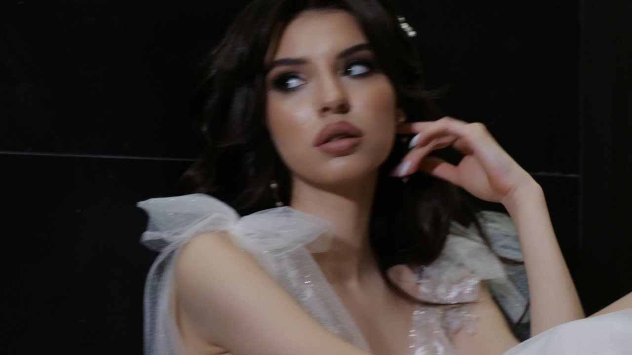 Смотреть видео Андрея Абрамова (Abramov Films). Меня зовут Андрей, и я — свадебный видеограф в Брянске и Москве