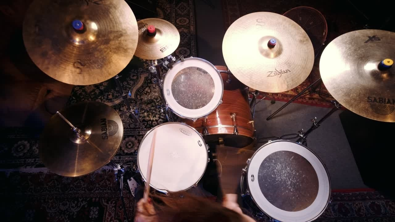 Видео. Антон Ив