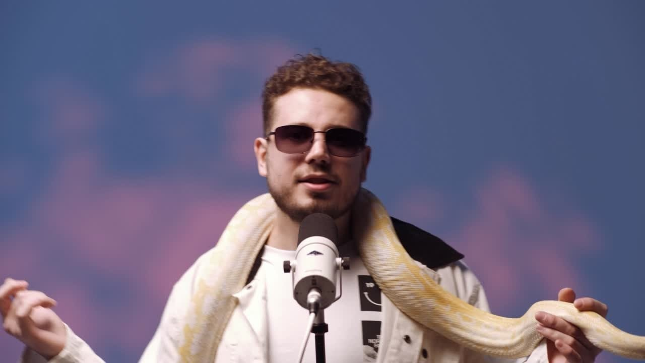 Видео. Антон Ив