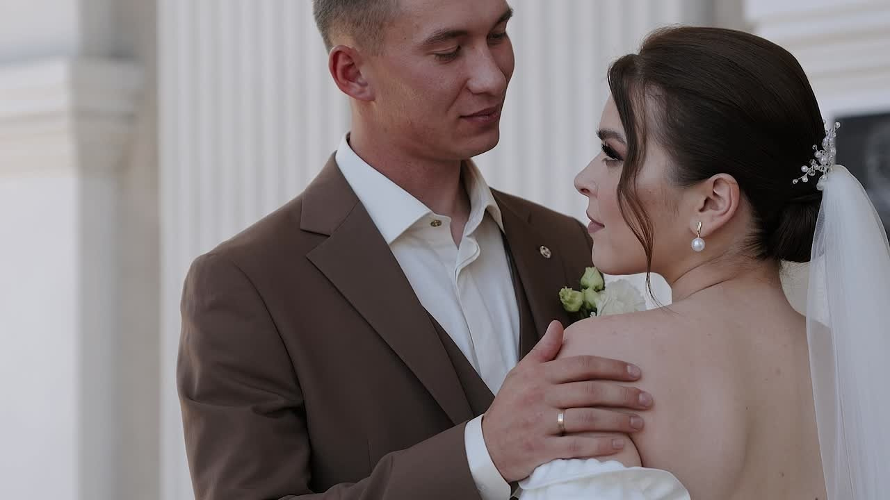 Свадебные клипы. Свадебный видеограф Анна Малервейн в Донецке