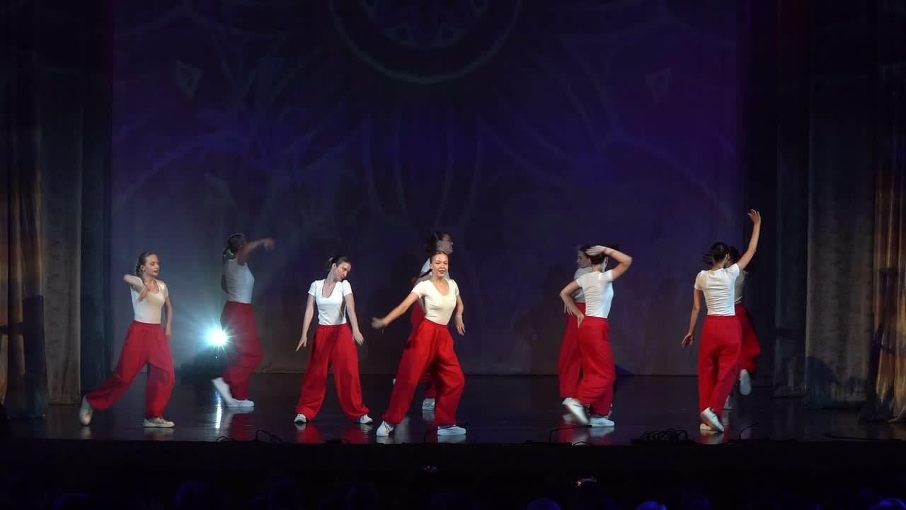 Съемка мероприятий в Омске. Фото и видеосъемка в Омске | Выпускные альбомы