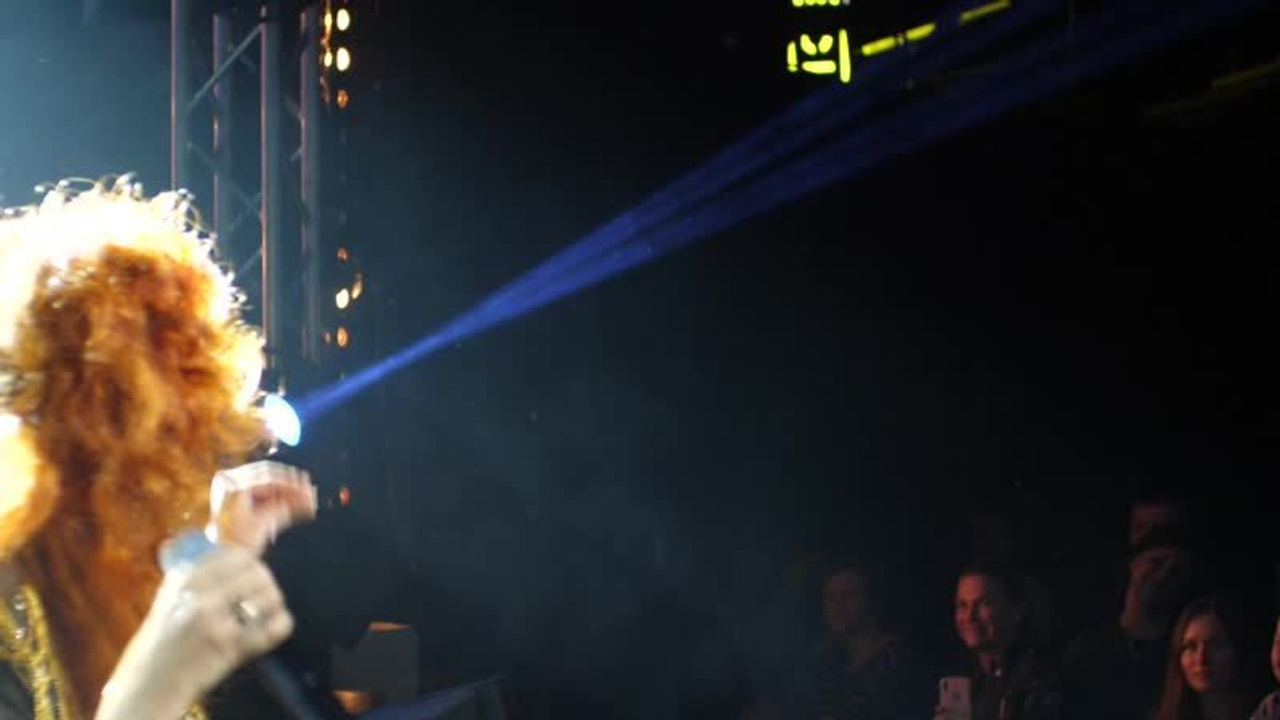 Видео с концертов. Певица Юлия Коган