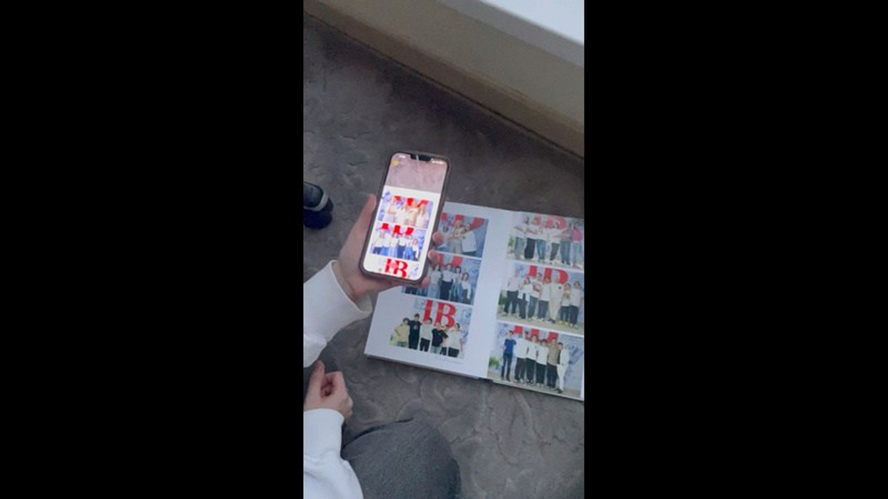 Выпускной альбом с оживающими AR фото Москва. Анна Белашова ВЫПУСКНЫЕ АЛЬБОМЫ, фото и видеосъёмка