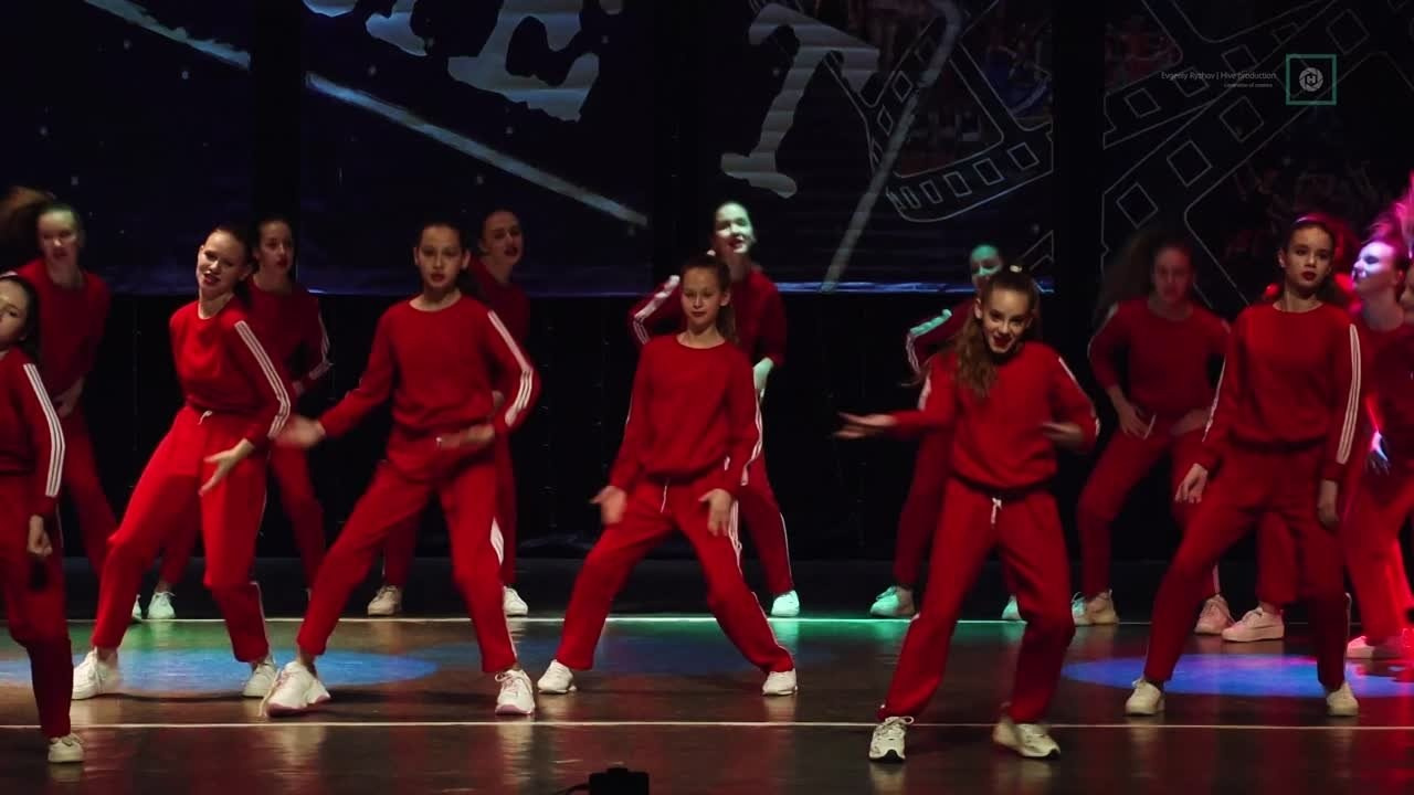 Танцы для подростков 11-13 лет во Фрязино, Tanzclass, выступления. Tanzclass Лилии Лебедевой, Фрязино