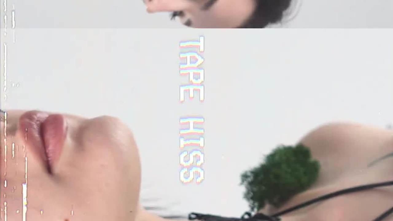 ВИДЕО. V
