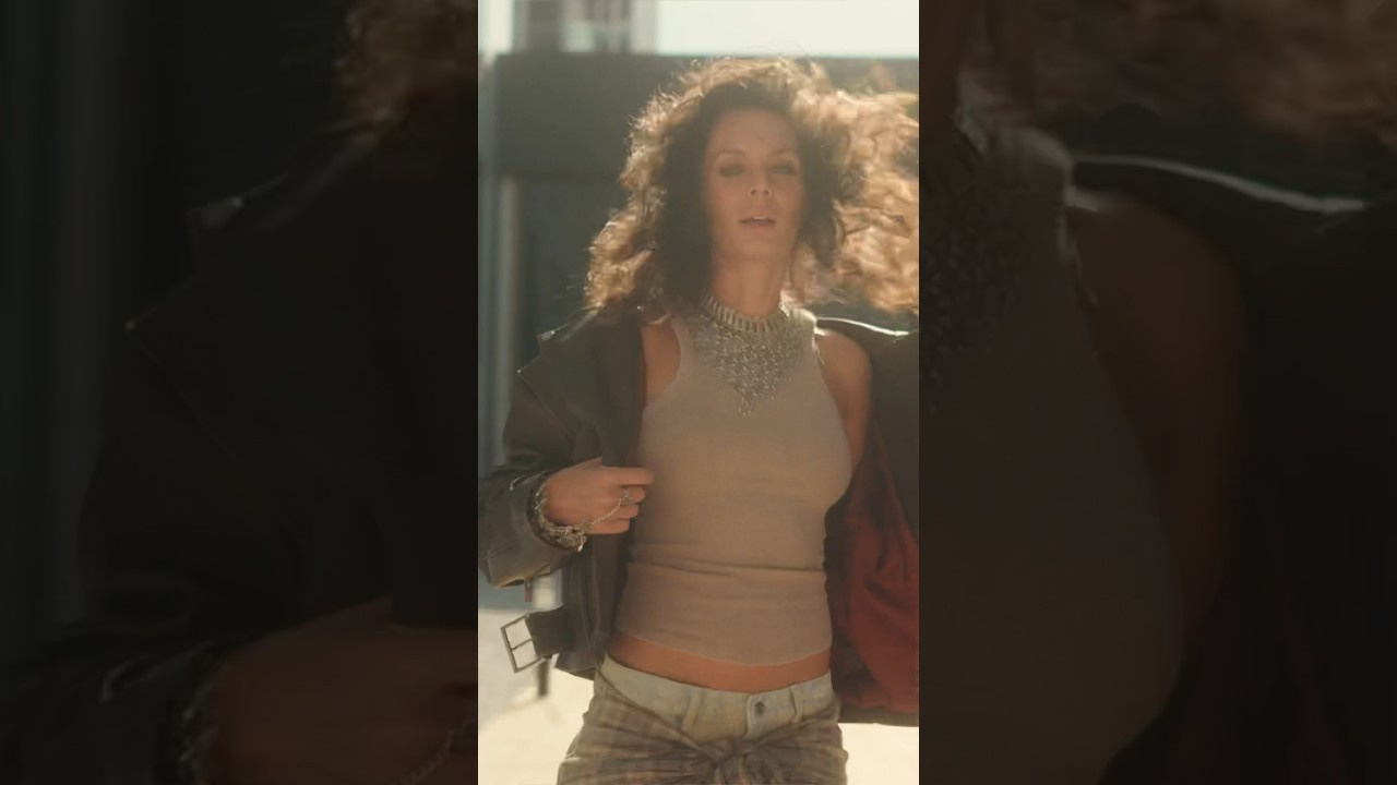 Портрет Насти в Москве — авторская фотосессия с естественным светом | Антон Аванзато