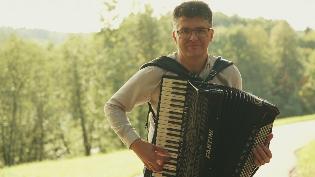 Видео. Аккордеонист Мирослав Лелюх