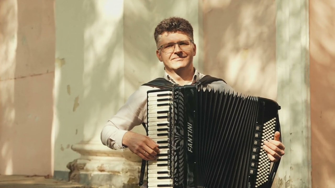 Видео. Аккордеонист Мирослав Лелюх