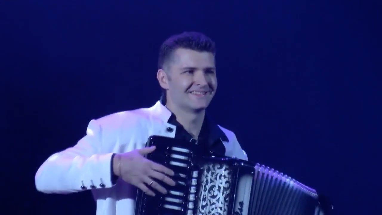 Видео. Аккордеонист Мирослав Лелюх