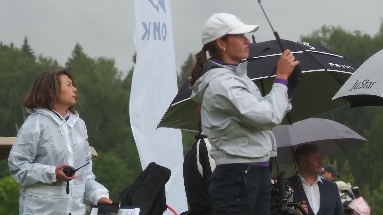Golf video reports. Фотограф | Тата Берендеева