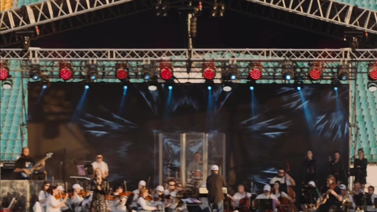 Рок-хиты с Симфоническим оркестром. Вокалистка Мария Сиротенко