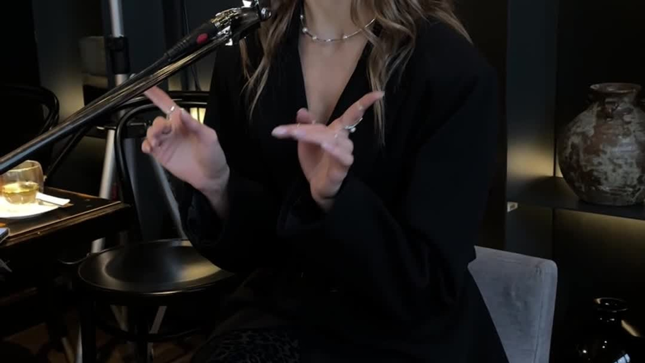 Видеогалерея с различных выступлений. Вокалистка Мария Сиротенко