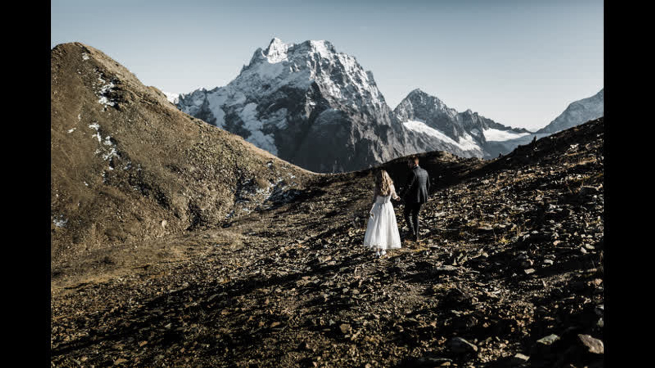 Backstage свадебная фотосессия в горах Домбая. Свадебный и семейный фотограф в Краснодаре Роман Моско
