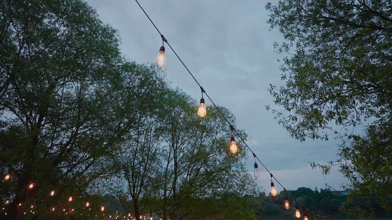 Свадебный фильм самые важные моменты вашего свадебного дня. Свадебный видеограф в Москве Максим Лобач-Граубергер