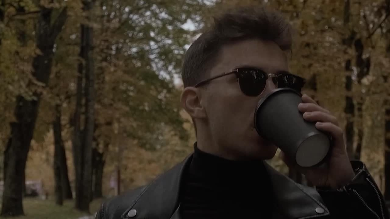 Имиджевые видео ролики и fashion съёмка. Свадебный видеограф в Москве Максим Лобач-Граубергер