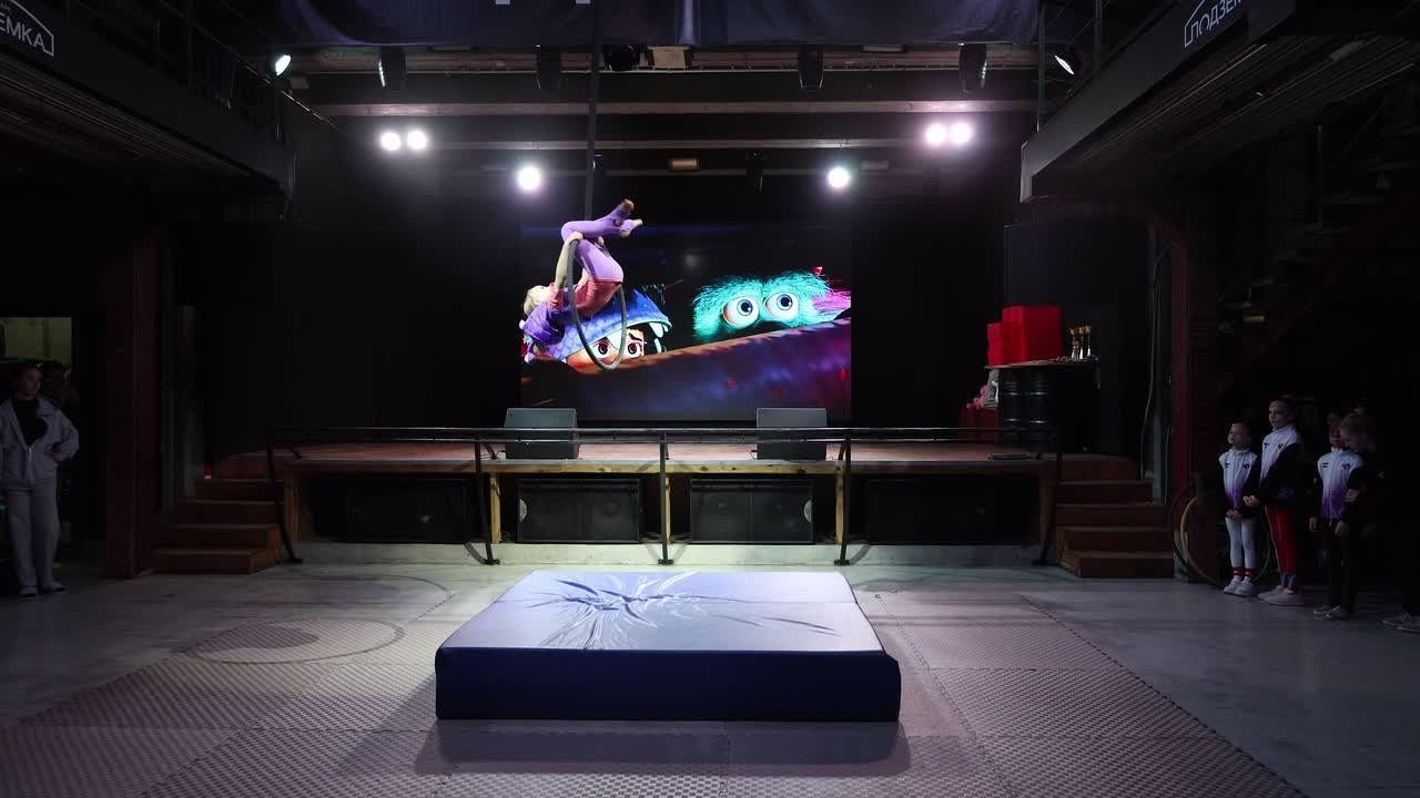 Видео — гимнастика. Mintonov's Film Studio