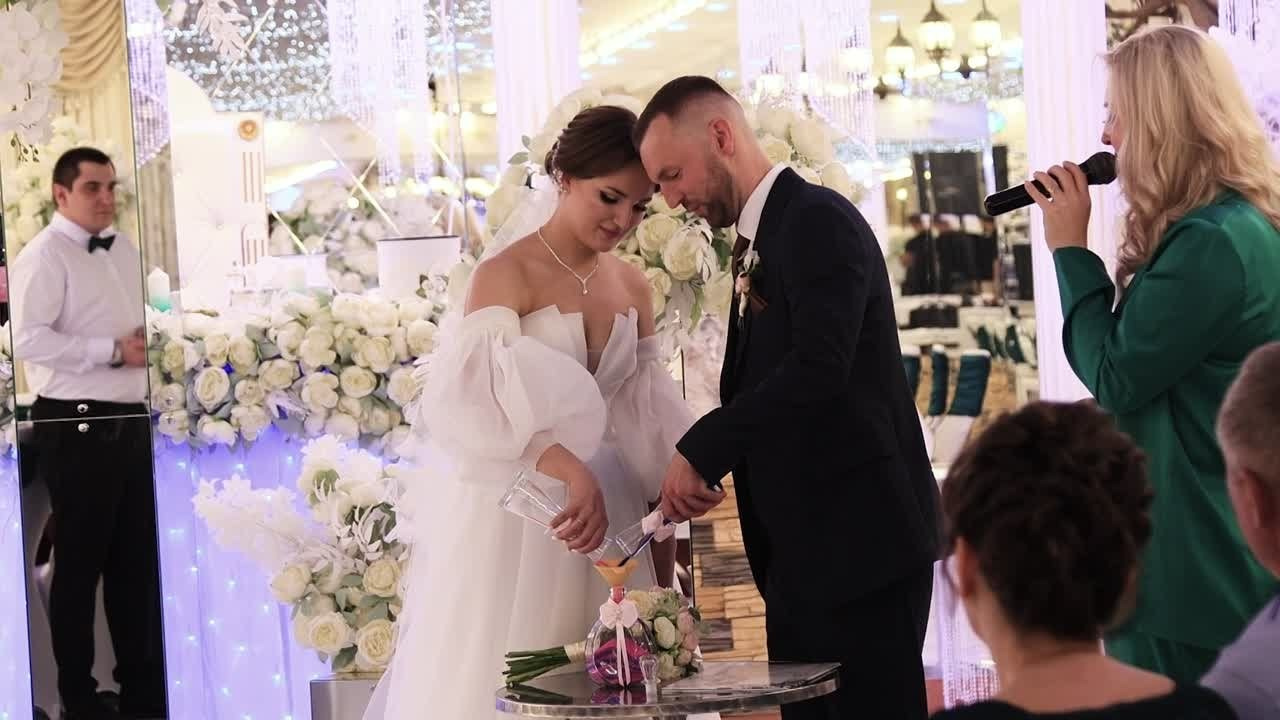 Видеосьемка свадебных выездных церемоний. Свадебный видеограф AlexFilms в Воронеже и по всей России