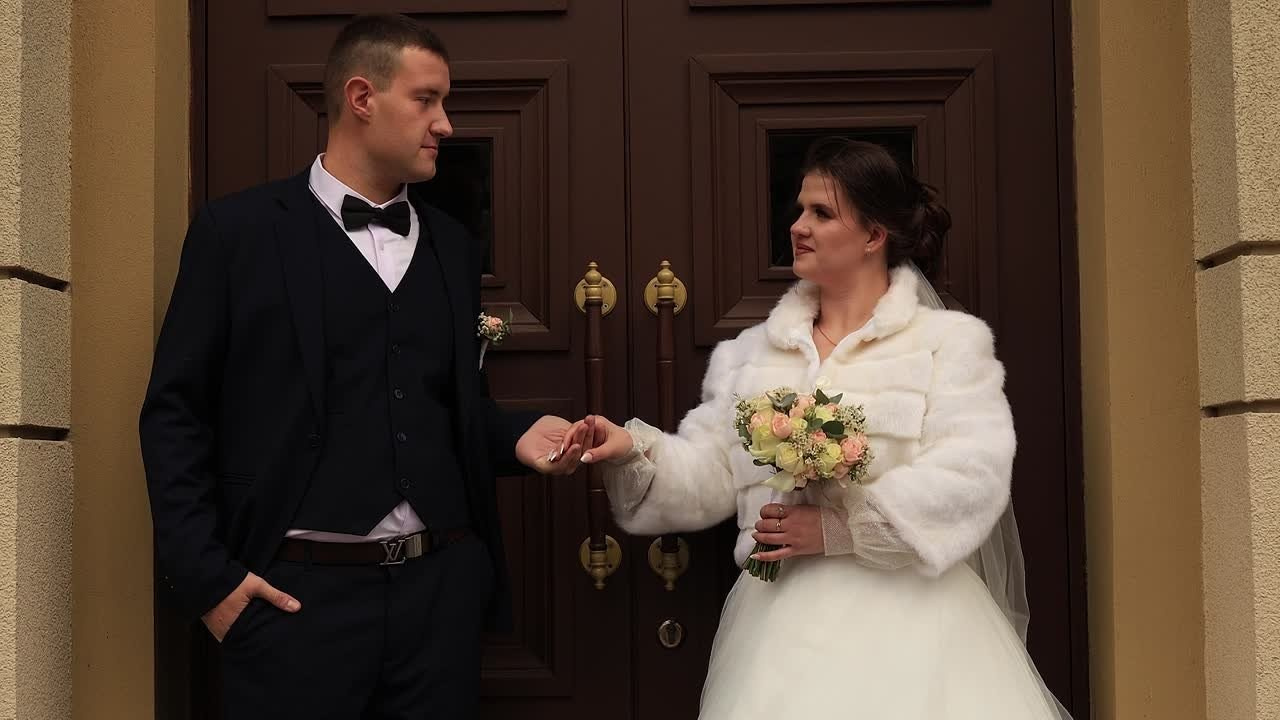 Свадебная видеосьемка молодоженов. Свадебный видеограф AlexFilms в Воронеже и по всей России