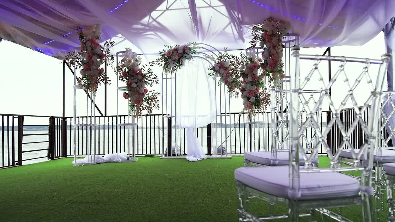 Видеосьемка свадебных выездных церемоний. Свадебный видеограф AlexFilms в Воронеже и по всей России