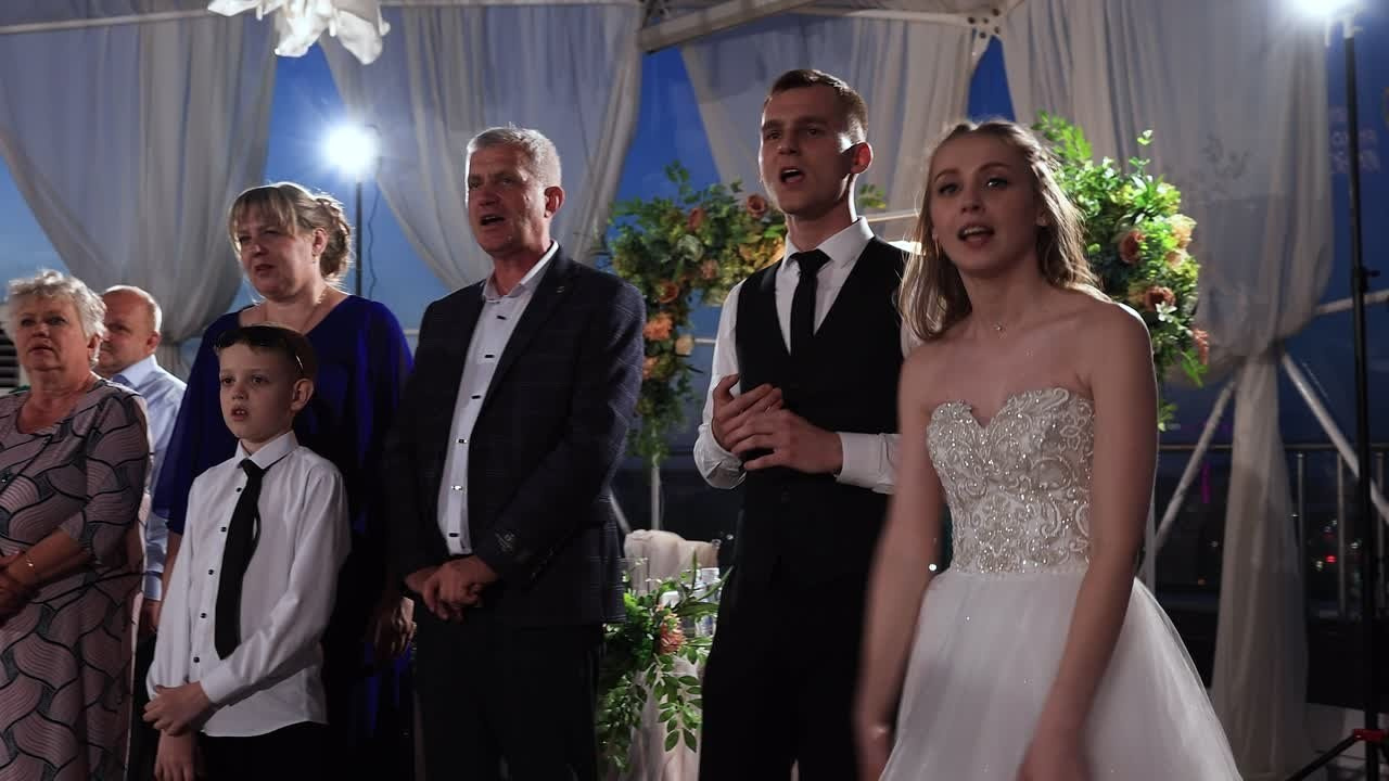 Видеосьемка свадебных банкетов. Свадебный видеограф AlexFilms в Воронеже и по всей России